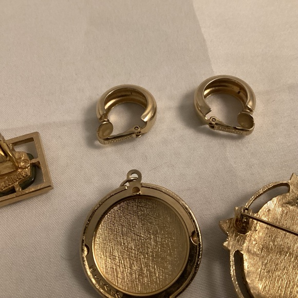 Vintage Sarah Coventry signed jewelry lot - Picture 8 of 10